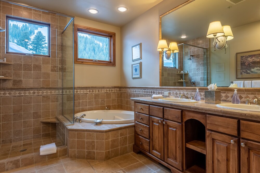 Photo of Bathroom in Warm Springs