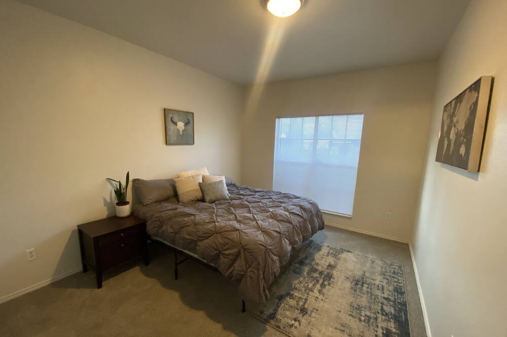 Photo of Bedroom in Millcreek
