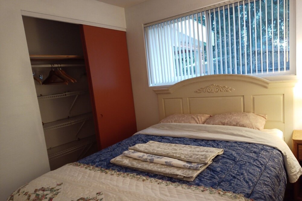Photo of Bedroom in Northeast Bellevue