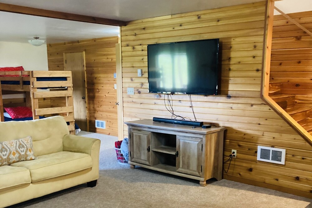 Photo of Bedroom in Star Valley Ranch