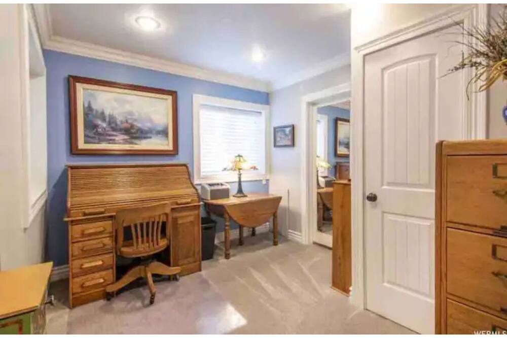 Photo of Bedroom in Holladay