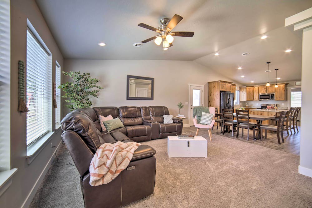 Photo of Livingroom in Pocatello