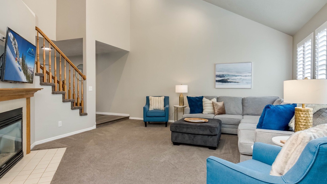 Photo of Livingroom in Cottonwood Heights