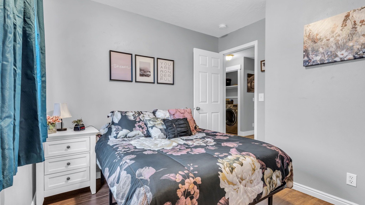 Photo of Bedroom in Pleasant Grove