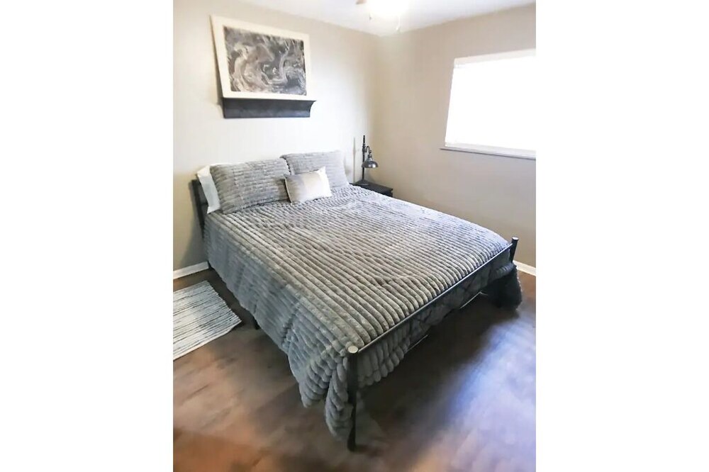Photo of Bedroom in Sandy