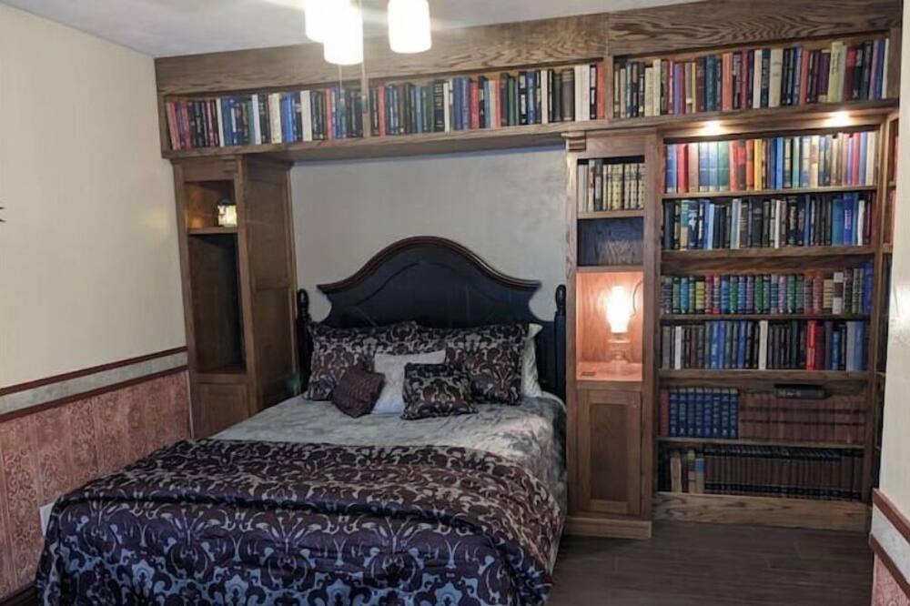 Photo of Bedroom in Shelley