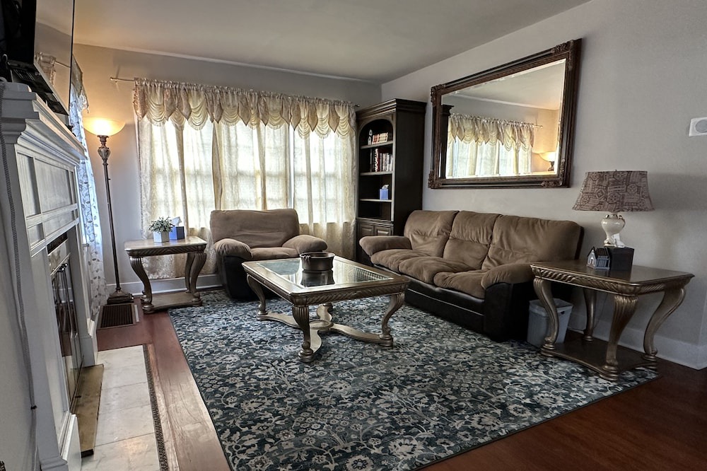 Photo of Livingroom in Montpelier