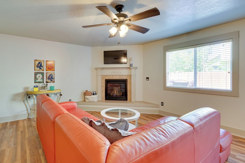 Photo of Livingroom in West Valley