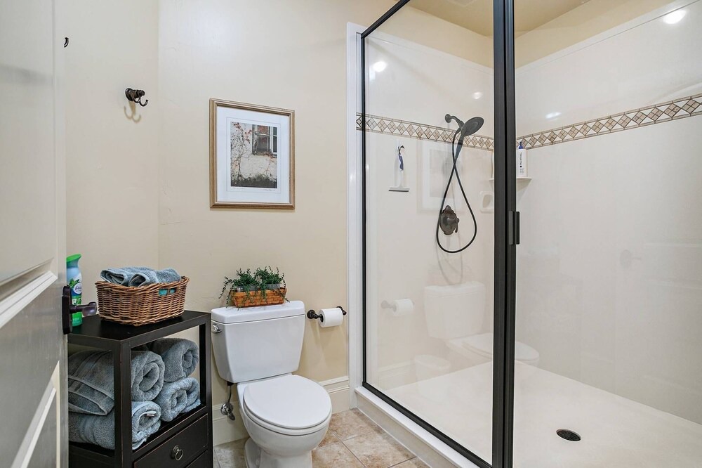Photo of Bathroom in Cedar Hills