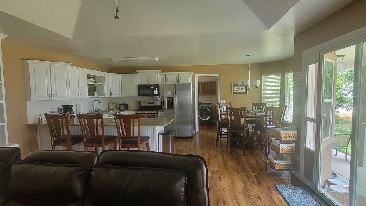 Photo of Livingroom in Layton