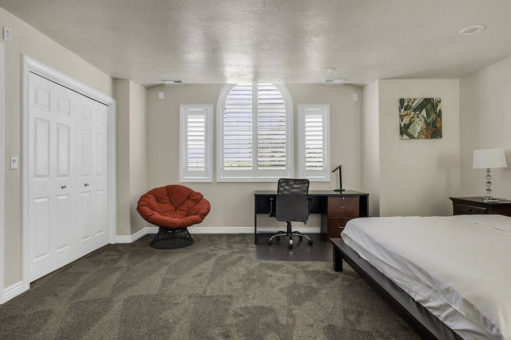 Photo of Bedroom in Millcreek