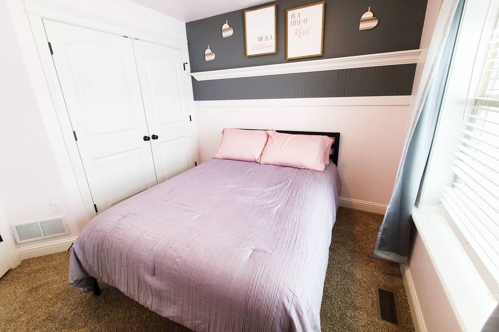 Photo of Bedroom in Idaho Falls