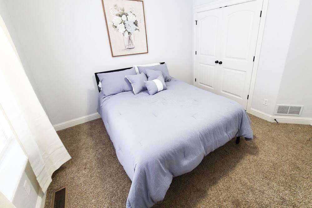 Photo of Bedroom in Idaho Falls