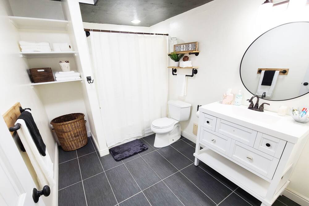 Photo of Bathroom in Idaho Falls
