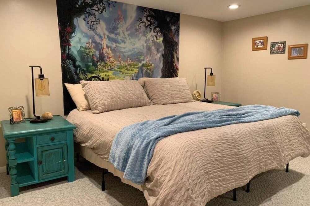 Photo of Bedroom in Holladay