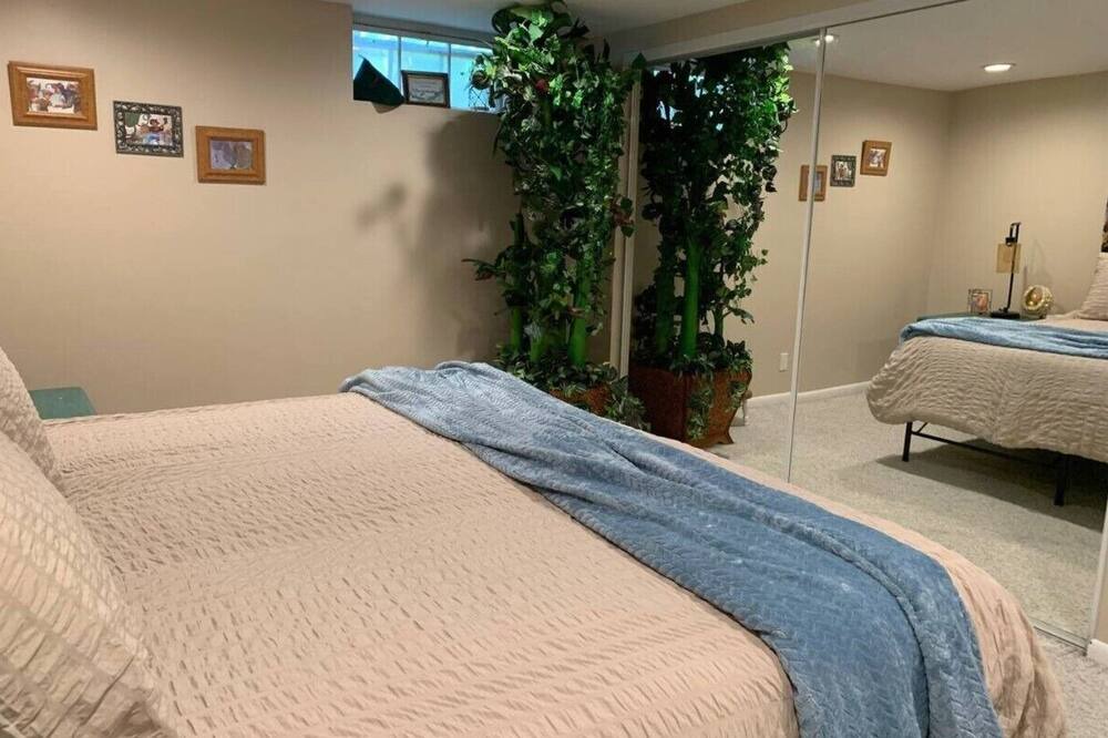 Photo of Bedroom in Holladay