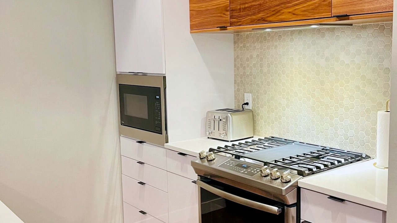 Photo of Kitchen in People's Freeway