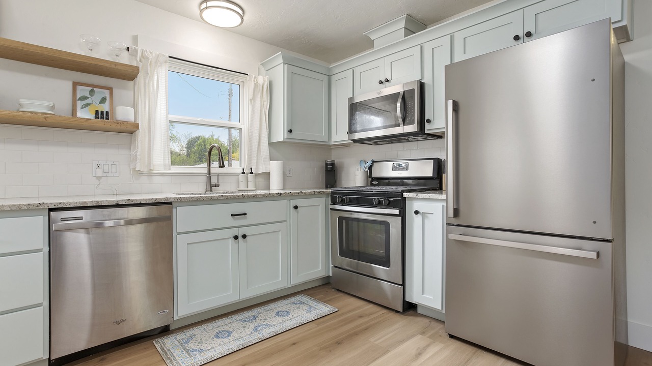 Photo of Kitchen in Depot Bench