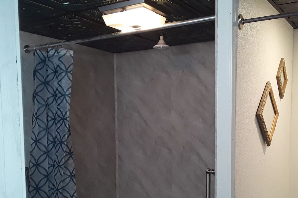 Photo of Bathroom in Jerome