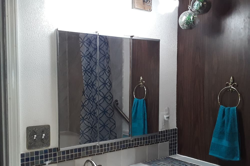 Photo of Bathroom in Jerome