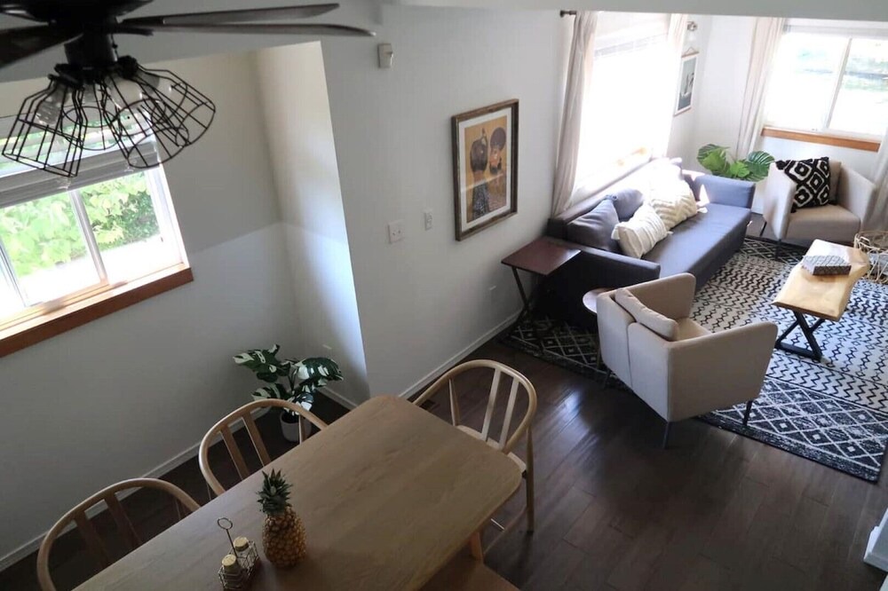 Photo of Livingroom in Hilltop