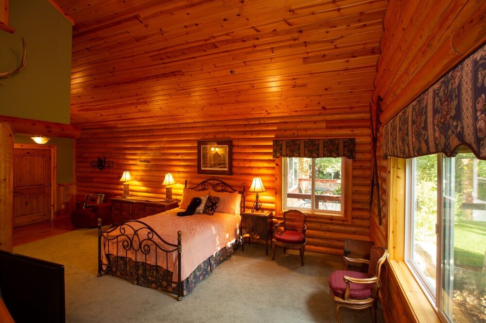 Photo of Bedroom in Irwin