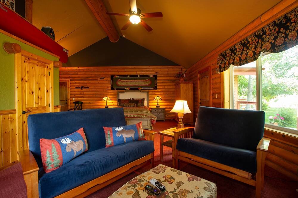 Photo of Livingroom in Irwin