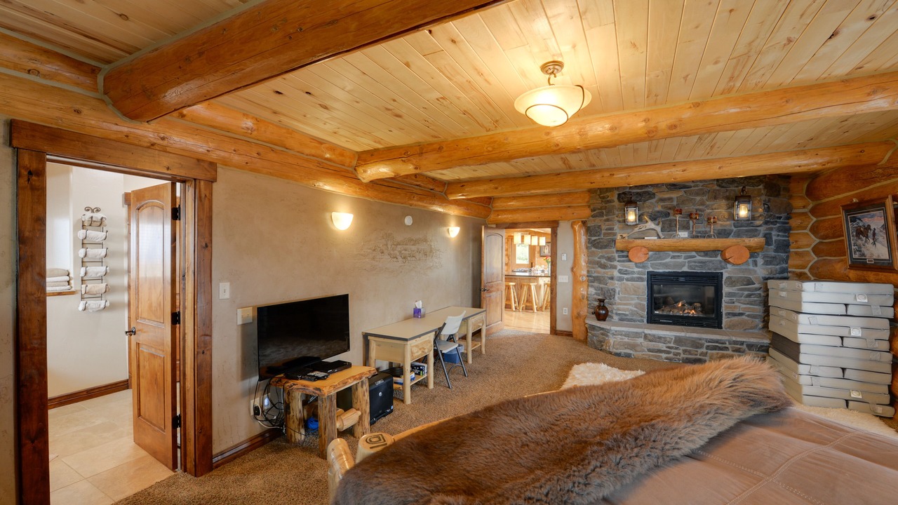 Photo of Livingroom in Madison County