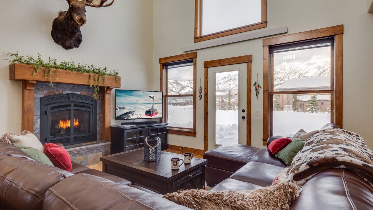 Photo of Bedroom in Alpine Northwest