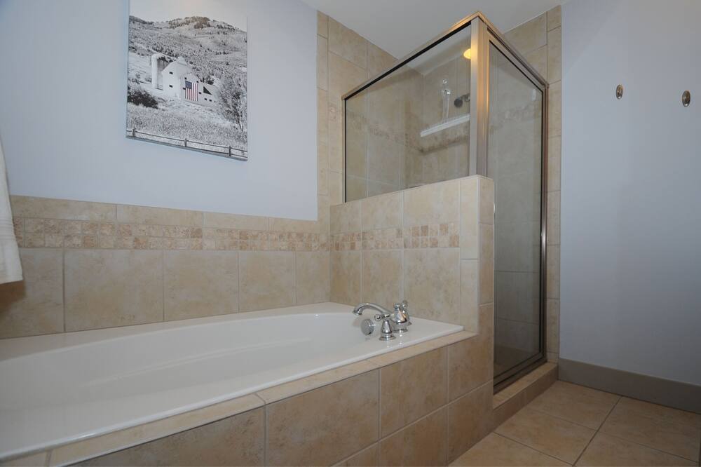 Photo of Bathroom in Bear Hollow Village