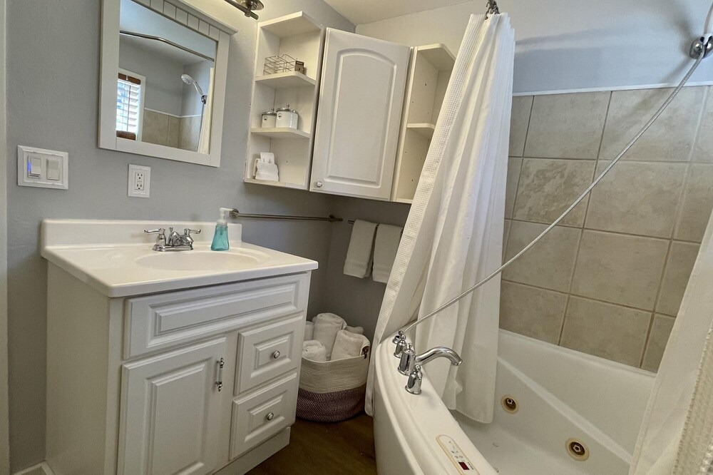 Photo of Bathroom in Donnelly