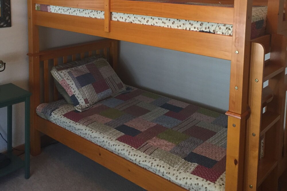 Photo of Bedroom in Ronald