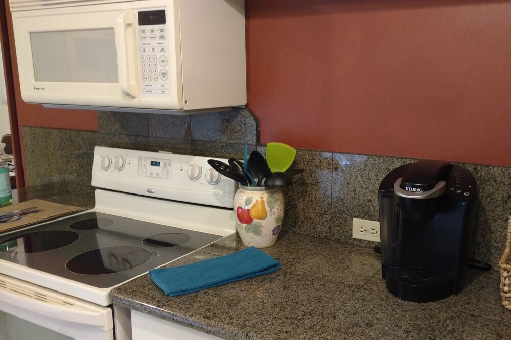 Photo of Kitchen in East Lake Hills