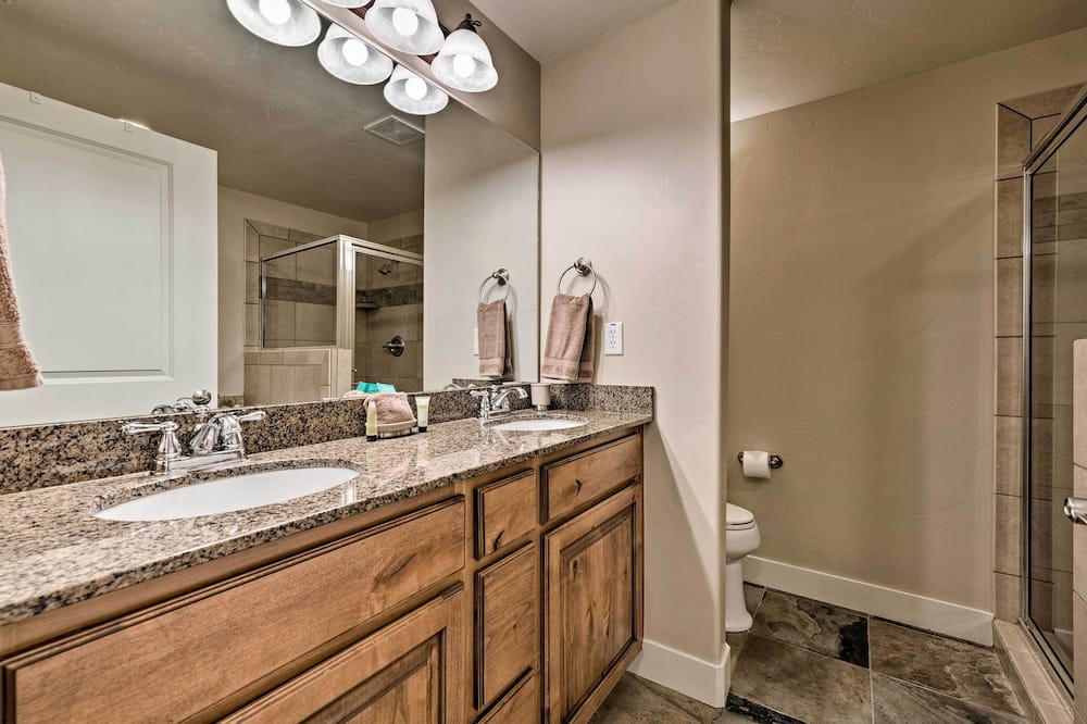 Photo of Bathroom in Bear Hollow Village