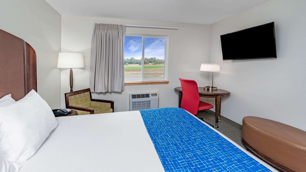 Photo of Bedroom in Lovell