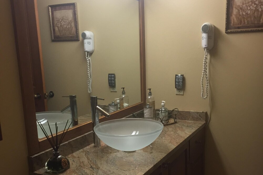 Photo of Bathroom in Salt Lake Mountain Resorts