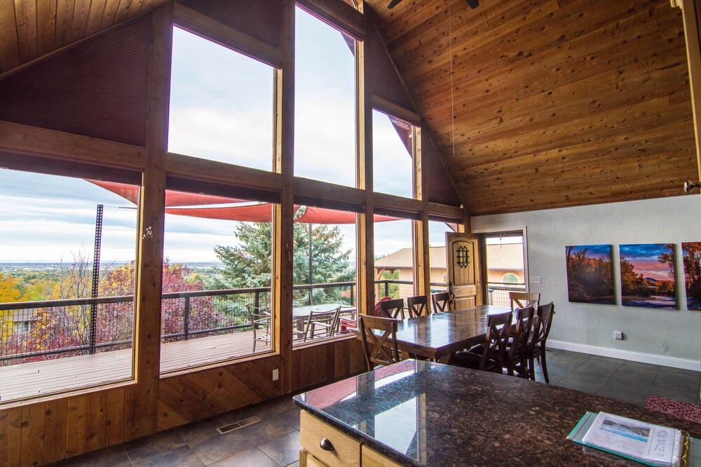 Photo of Livingroom in Ogden