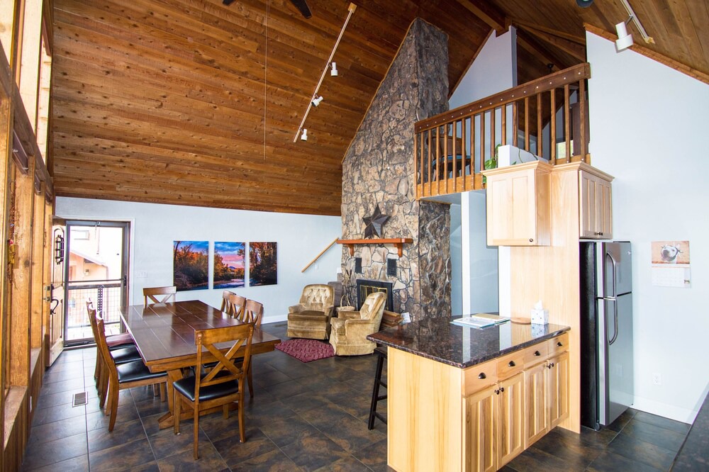 Photo of Livingroom in Ogden