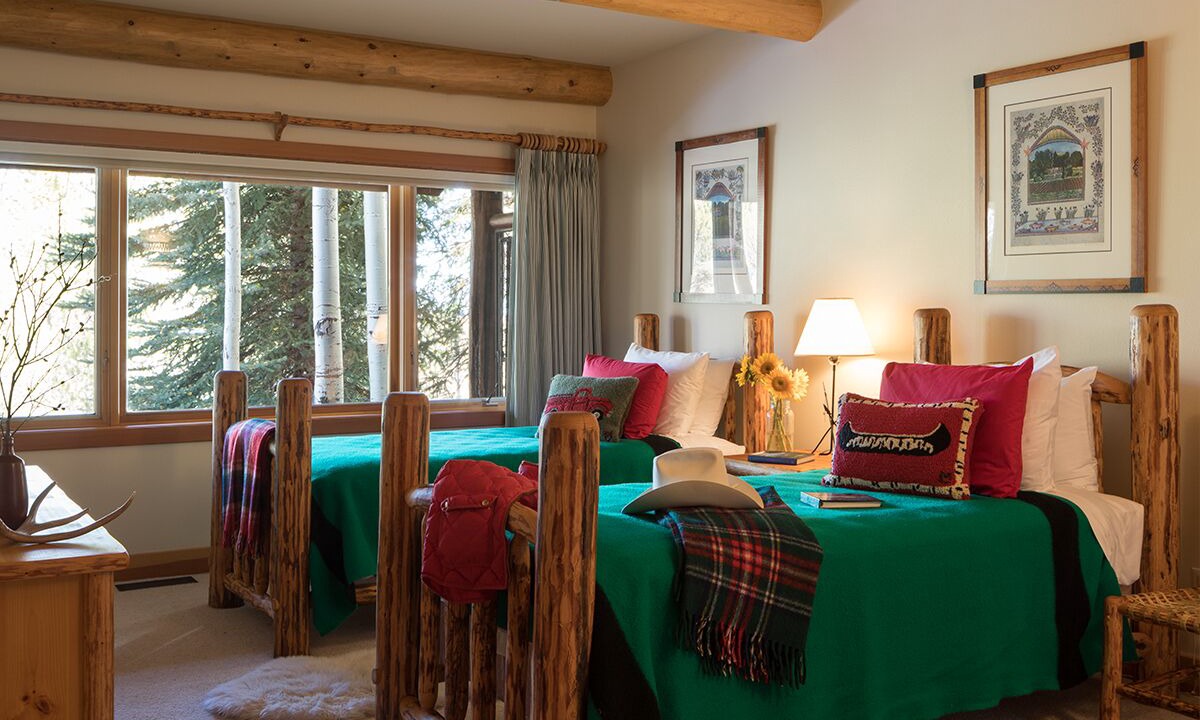 Photo of Livingroom in Crescent H Ranch