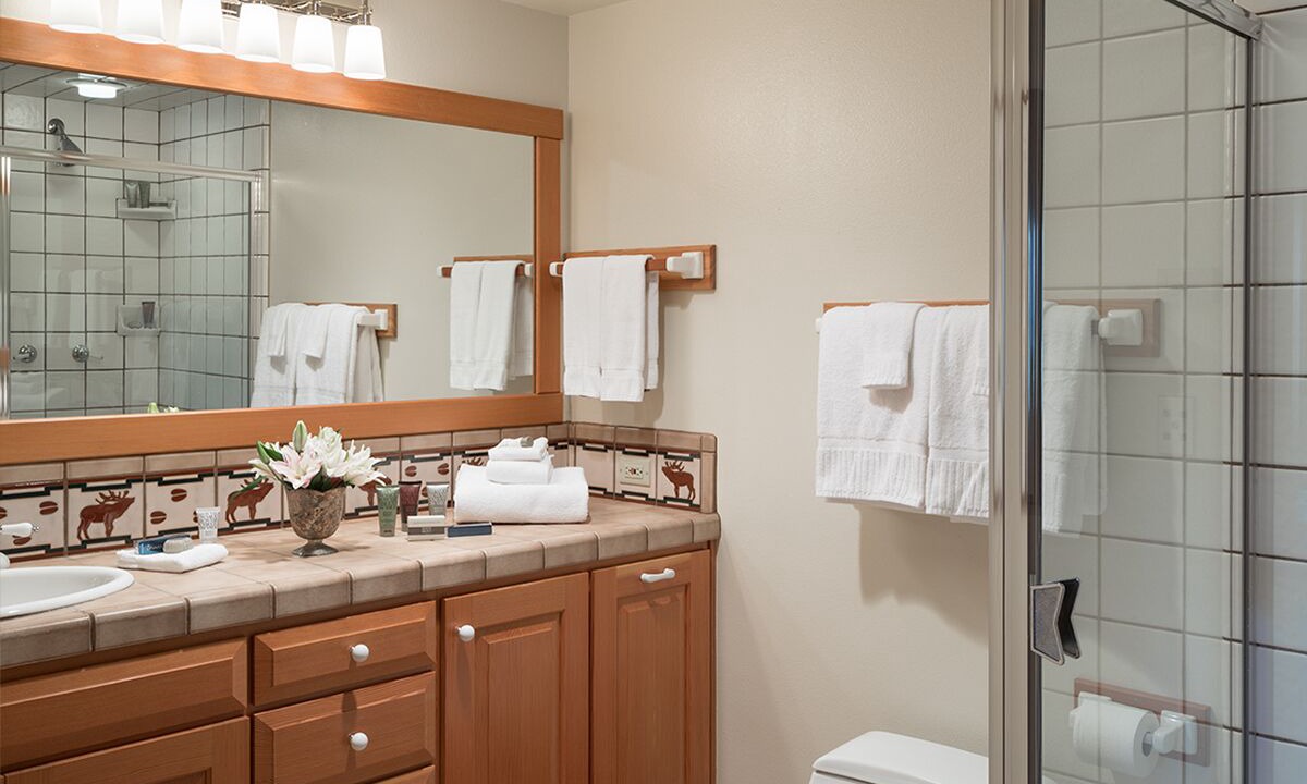 Photo of Bathroom in Crescent H Ranch