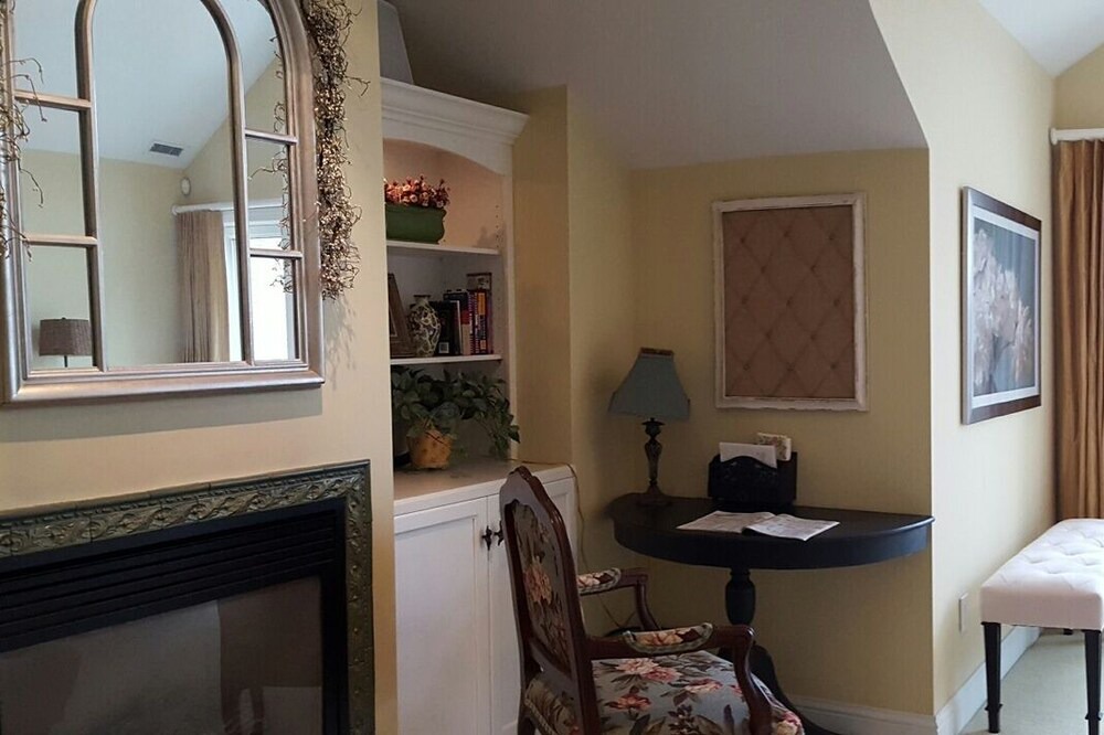 Photo of Livingroom in Viewpoint