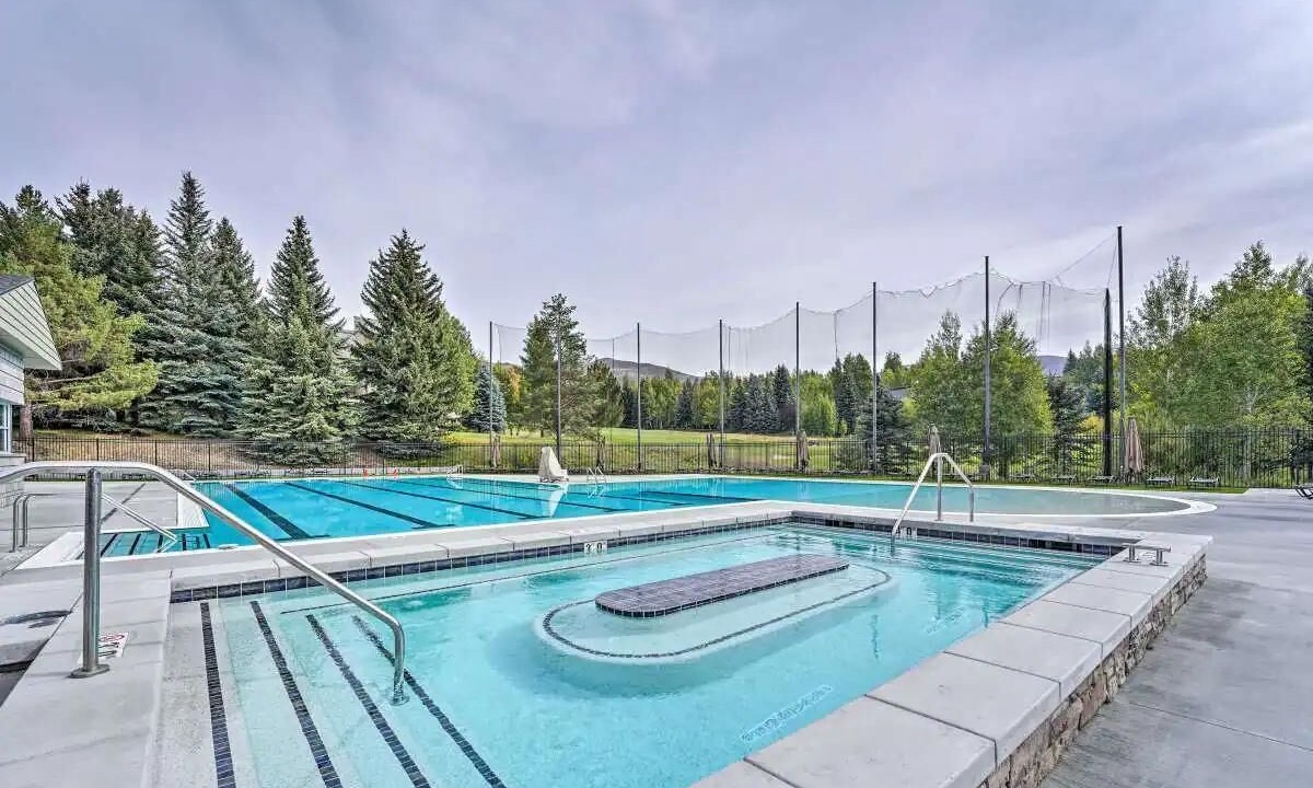 Photo of Outdoor in Elkhorn Village