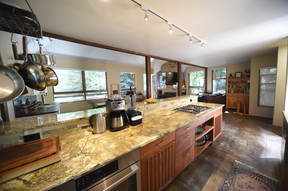 Photo of Bedroom in Warm Springs