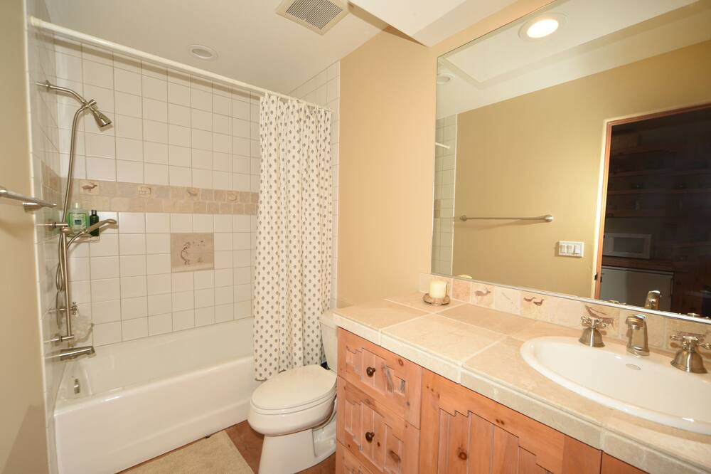 Photo of Bathroom in Warm Springs