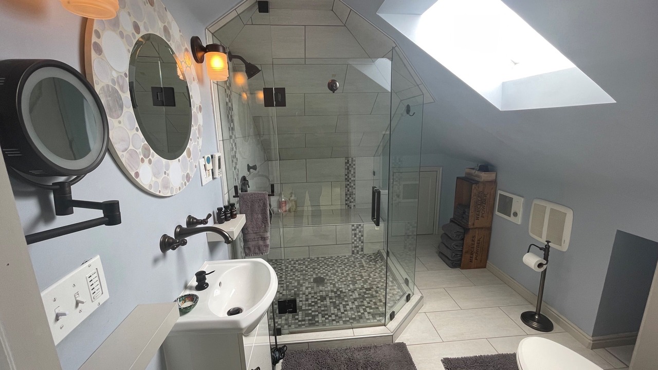 Photo of Bathroom in Lower Avenues