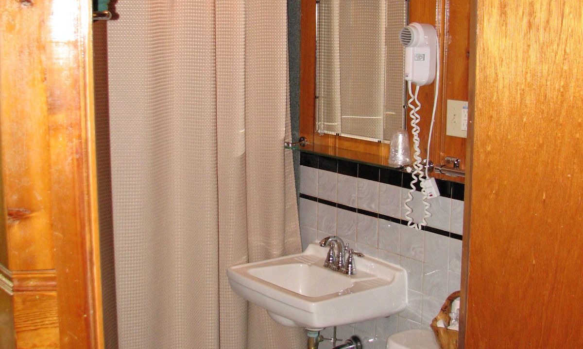Photo of Bathroom in Dubois
