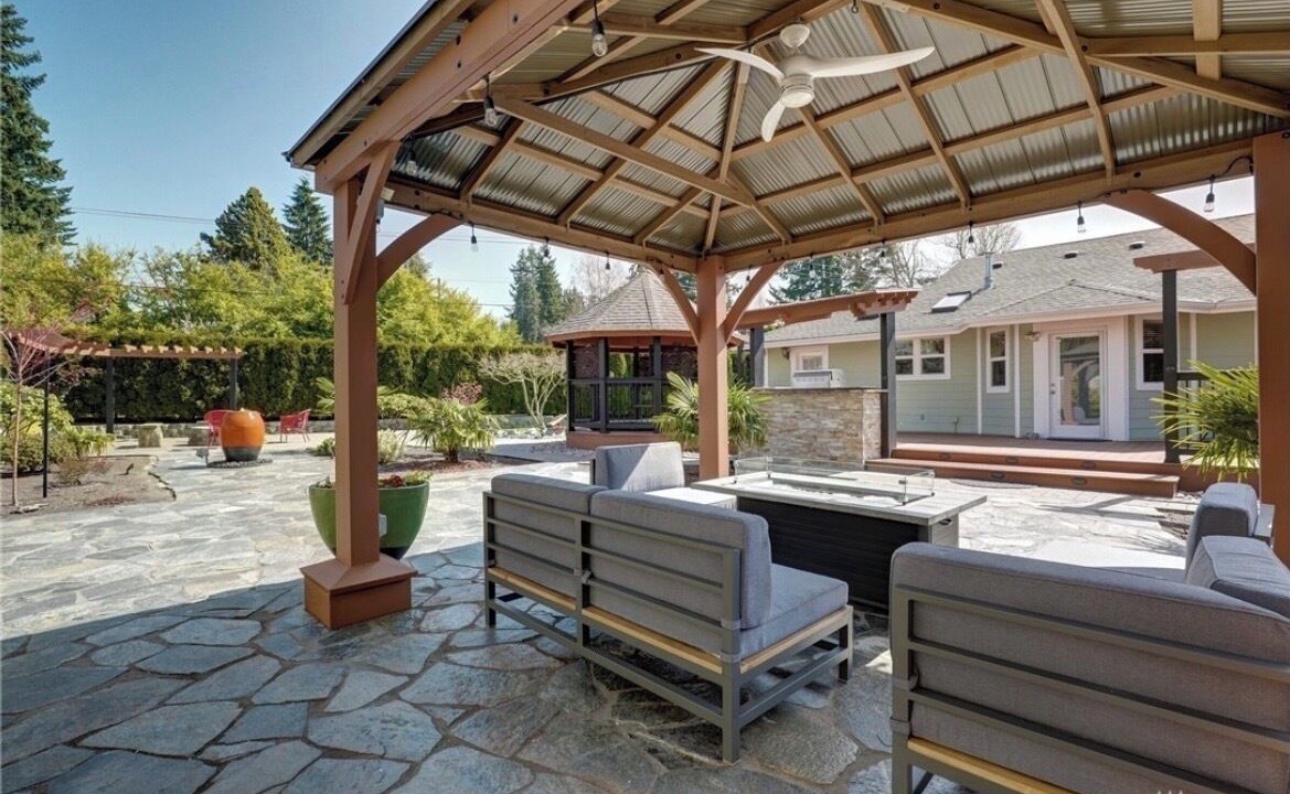 Photo of Patio Balcony in Lake Hills