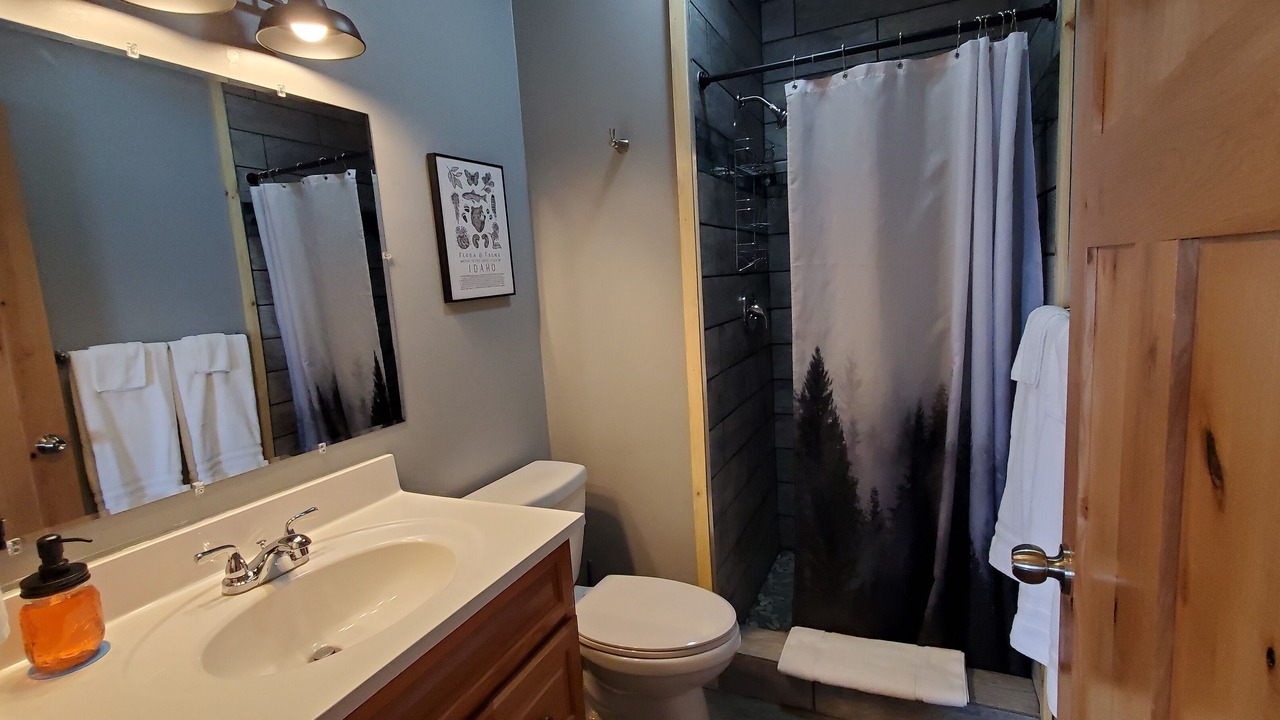 Photo of Bathroom in Rea