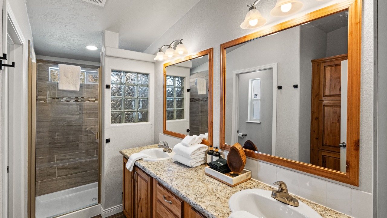 Photo of Bathroom in Lazy Acres