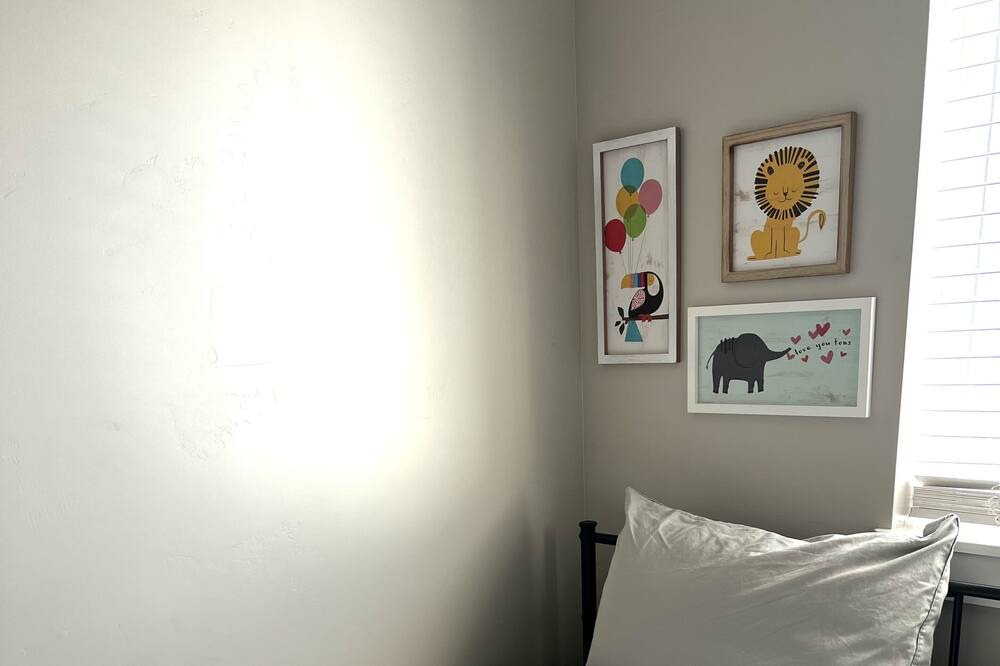 Photo of Bedroom in Ammon